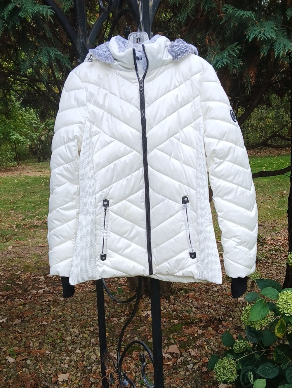 Nautica Women's Midweight Stretch Puffer Jacket Sz M